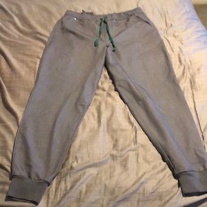 Mens Figs Joggers in Graphite - Size Large with Regular Length